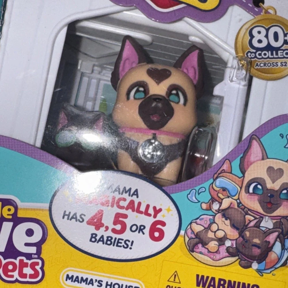 Little Live Pets Mama House Surprise Families Series 2 Playset - Shepherd Family